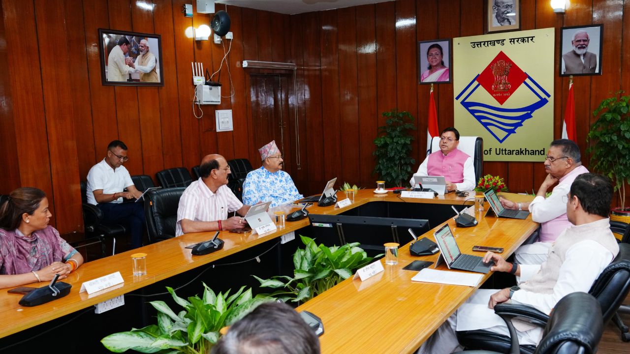UTTARAKHAND CABINET DICISION: प्रशासनिक सुधारों पर जोर, उपनल पर फैसला अगली समीक्षा के लिए छोड़ा