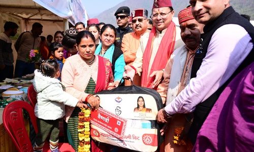 मुख्यमंत्री धामी ने किया नयार वैली फेस्टिवल का शुभारंभ, साहसिक पर्यटन, परंपरा, संस्कृति को मिलेगा लाभ